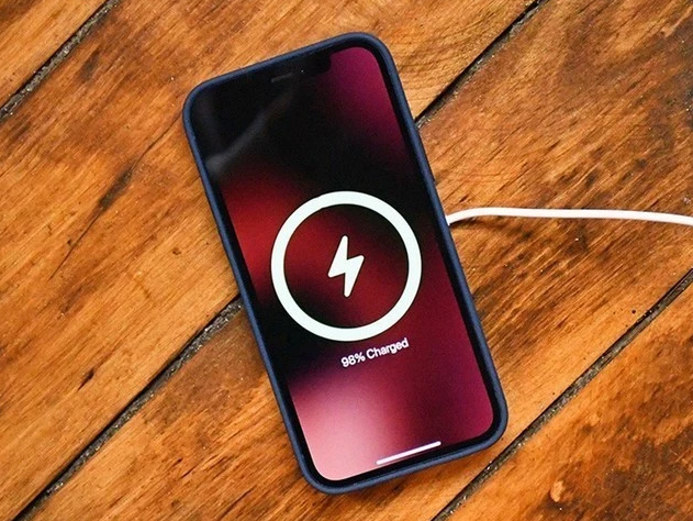 石首苹果手机维修分享iPhone 12可以随便充电吗 
